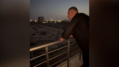 توضيح عن فيديو محافظ واسط يتفرج على النار: أدار النداءات فتعب وجلس (فيديو)