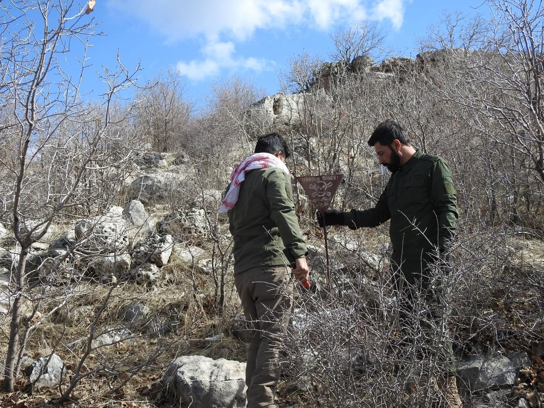 زیاتر له‌ 25 دۆنم زه‌وى له‌ چیاى زاوێته‌ نیشانه‌ى مه‌ترسیدارى بۆ داندرا
