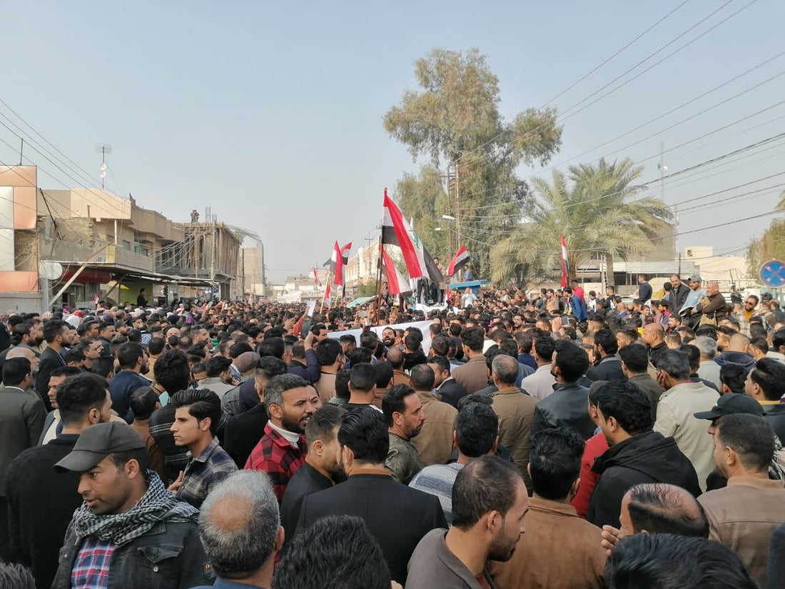 الحلة.. 6 آلاف محاضر يضربون عن التدريس للمطالبة بتعيينات الملاك (صور)