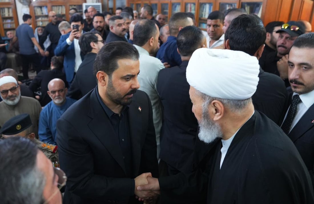 صور: الزيدي يشارك في تشييع جثمان المرجع إسحاق الفياض بمدينة الكاظمية