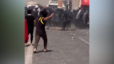 قوة وقنابل دخانية لتفريق محتجّين على شح المياه في الحلة
