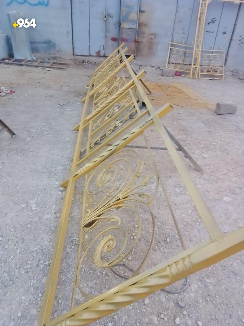 صور: “سعد” عاد إلى ربيعة بصنعة المناقل والسيوف وشهرته بلغت الخليج