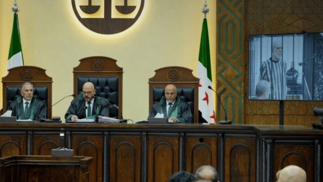 السجن المؤبد لأحمد حسون مفتي سوريا في عهد بشار الأسد