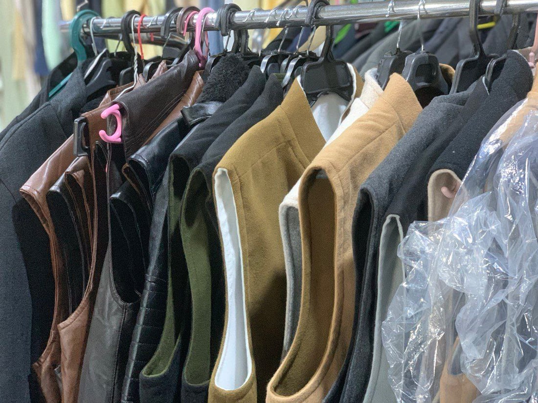 ربيعة تفضل “يلگ سديري معري”.. يناسب الدشداشة والقميص وبـ “وجهين” (صور)