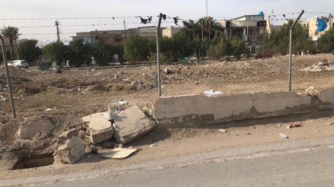 صور من حي السلام: حديقة بين 3 أحياء بغدادية صارت مكباً.. والبلدية تنتظر الأمانة