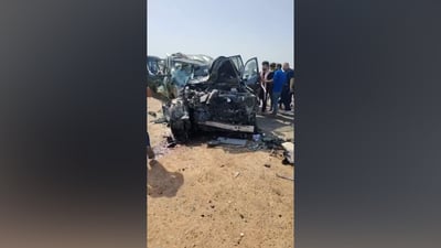 20 وفاة وإصابة باصطدام كوستر وتاهو وجهاً لوجه على طريق عفج