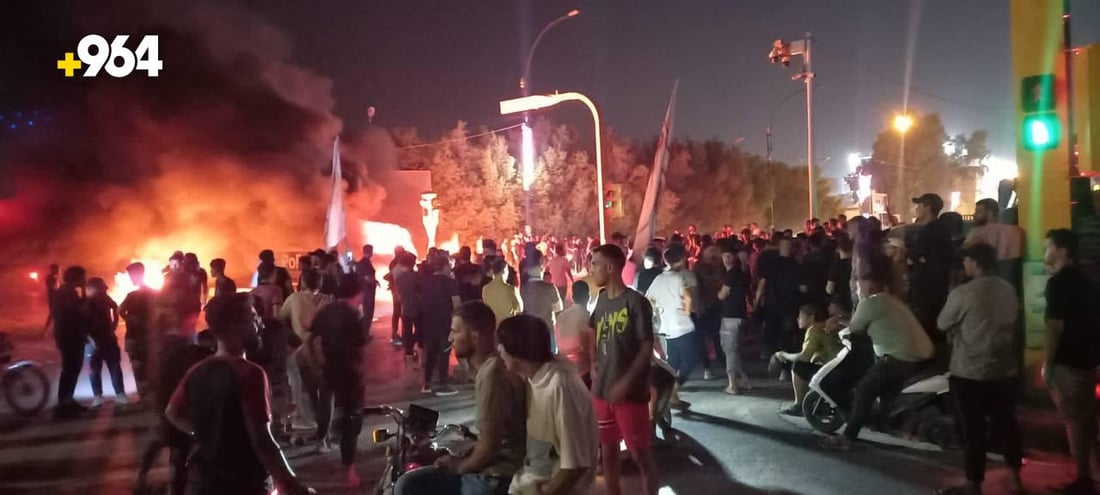 صور من احتجاجات أيمن الكوت: مسيرة غاضبة عبرت “الأحدب” بالإطارات والنار