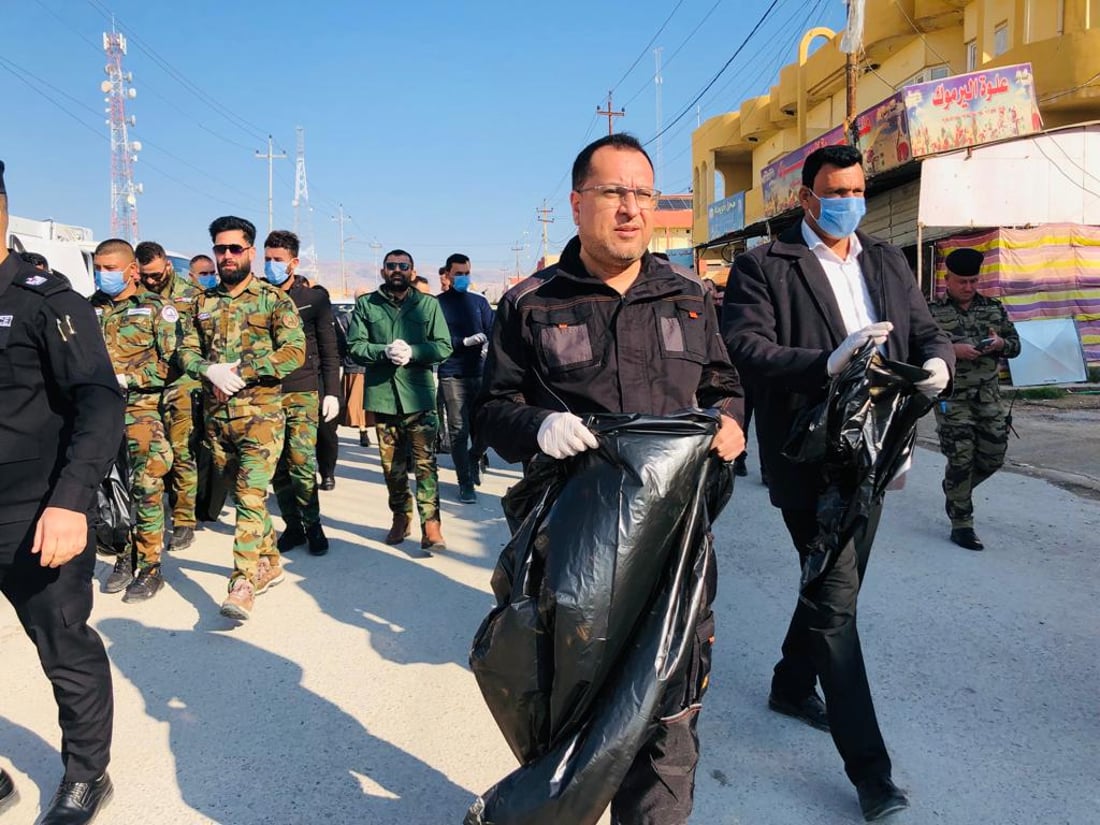 اليوم العالمي للتطوع في سنجار… الجميع شاركوا بتنظيف المدينة