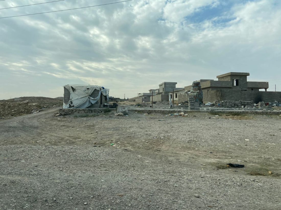 “رجم حديد” أكبر الأحياء غرب الموصل.. خالية من الخدمات والمدارس