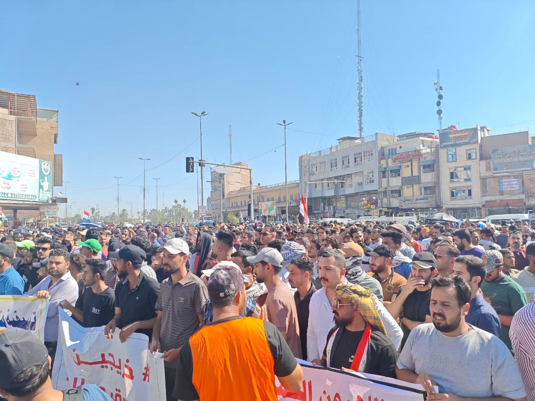 تظاهرة حاشدة لخريجي التربية أغلقت تقاطعات رئيسية في الحلة (صور)