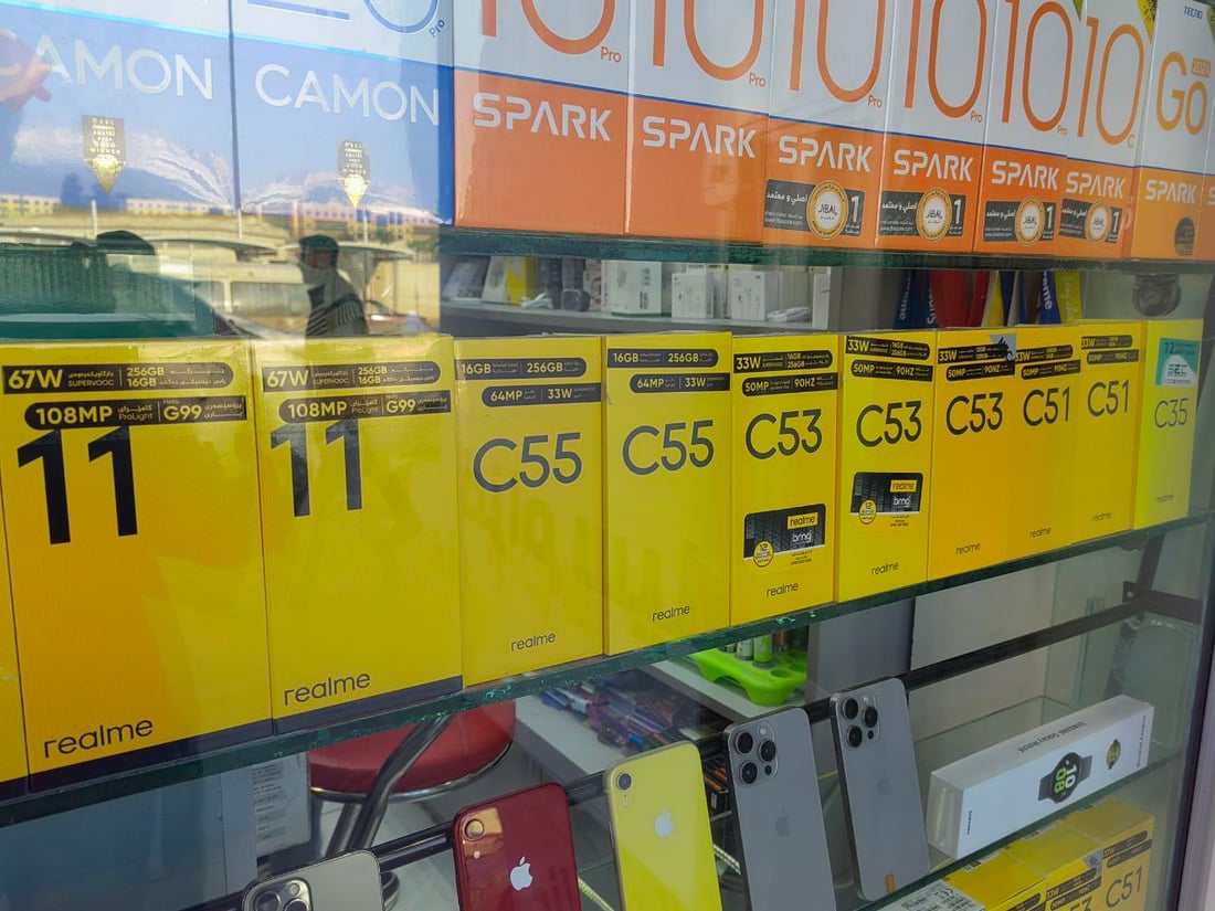 الموصل تستورد الموبايل من أمريكا.. ماذا يفضل زبائن نينوى في السوق؟