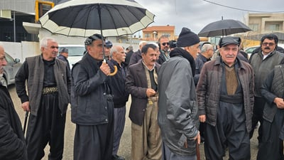 کەمئەندامانی سەنگەر ناڕازین؛ “موچەی مانگی یەکمان بەتەنیا ناوێ”