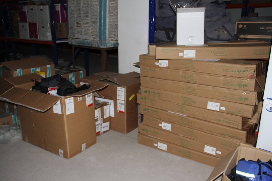 دەزگای مین ژمارەیەک کەلوپەلی پزیشکی و دیماینەری وەرگرت