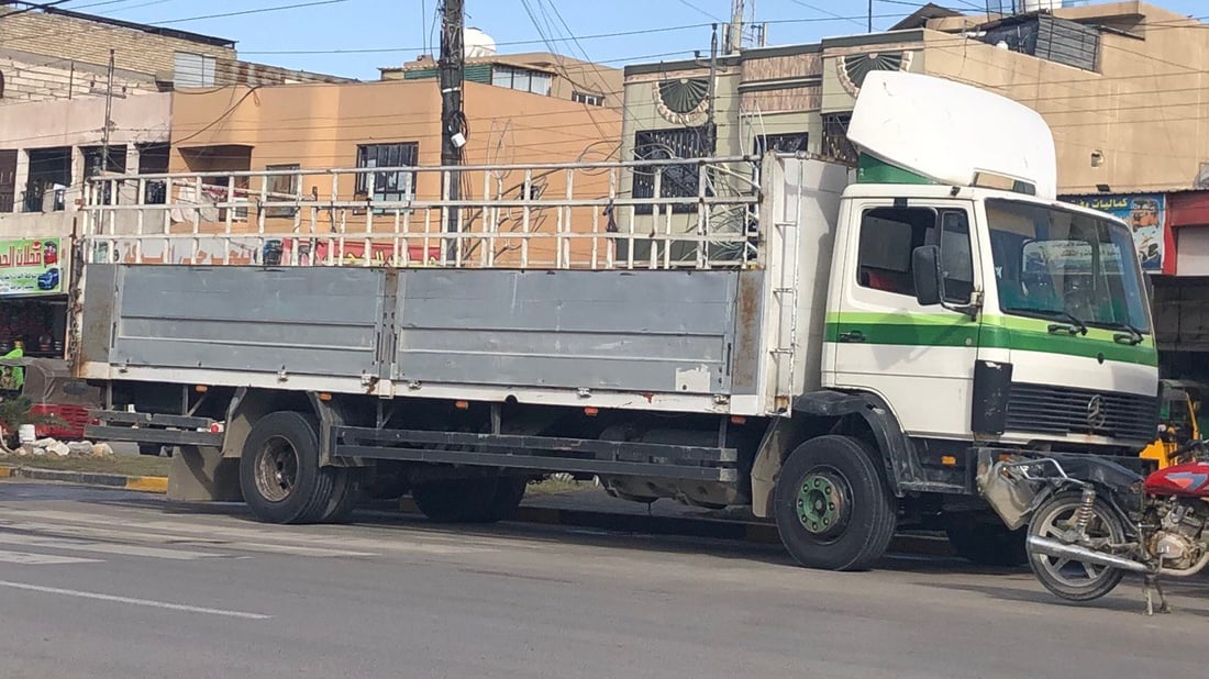 سائقو سيارات الحمل: “صفنات” في أبو دشير.. تراجع سوق العقار انعكس علينا