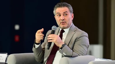 أبو كلل يفسر العلاقة مع إيلون ماسك.. كان القبول بـ ستارلينك ضرورة لا اختيار