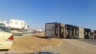 بارهەڵگرێک وەرگەڕا؛ سایدێکى سلێمانى بۆ عەربەت داخرا