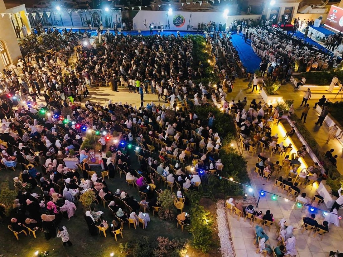 صور من جامع النوري قبل قليل: أهالي الموصل يحتشدون لإحياء المولد النبوي