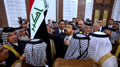الزيدي يدعو شيوخ العشائر إلى رفع العلم العراقي في المضايف: أنا ابنكم وابن الديوان