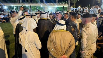 فيديو: جلسة كبيرة في بغداد تنتهي بالصلح بين عشيرتي الهيتاويين وبني زيد
