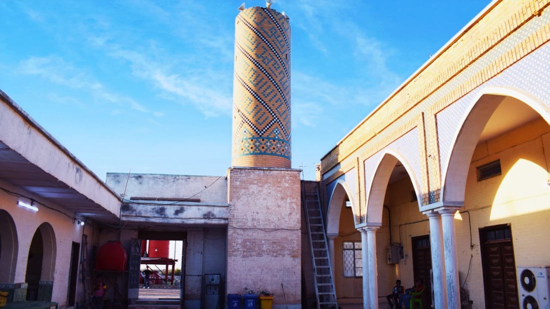 أقصى مدن العراق.. صور من صلاة العيد بجامع الراشد الأقدم في الفاو