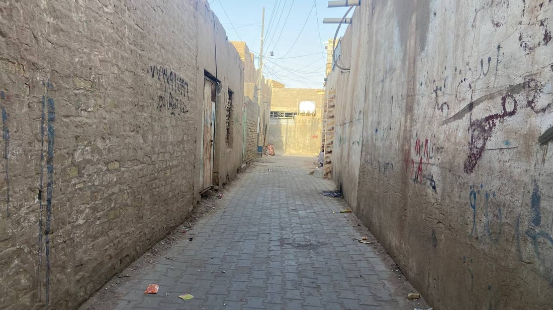 تلة خالد ابن الوليد ودير يهود ومسجد.. رحلة مصورة إلى حي السليمانية في ميسان