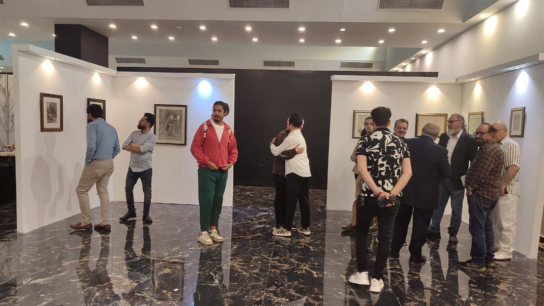 صور: وثائق رسائل مذكرات.. هكذا عاش فائق حسن مبدع جدارية بغداد في ساحة الطيران