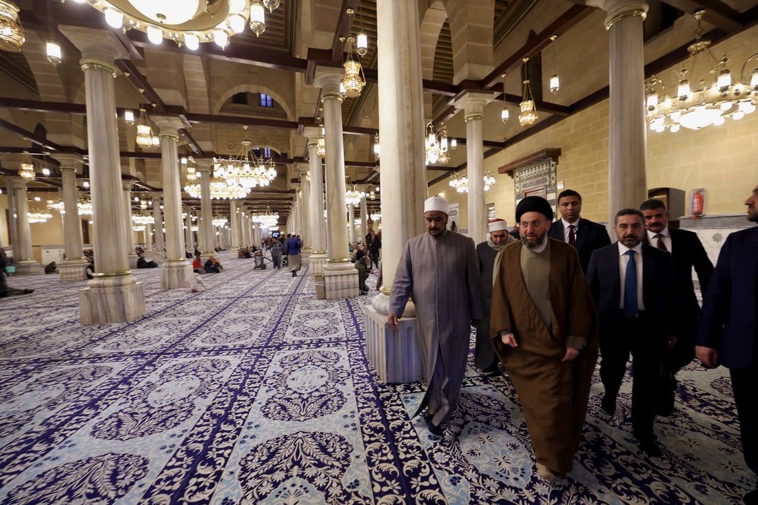 صور من زيارة عمار الحكيم لمسجدي الإمام الحسين والسيدة زينب في القاهرة