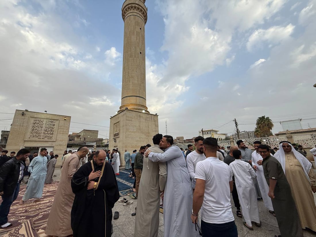 964 غطت صلوات العيد في كل العراق والختام من جامع النبي شيت بأيمن الموصل