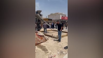 بعد الضجة.. الكرفان في شارع “الجاهزة” قانوني ولا يتعدى على الرصيف – القائمقام