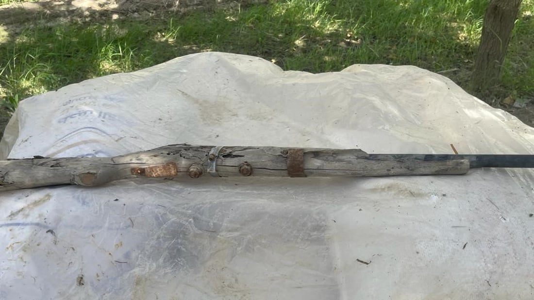 صور: النوزل بندقية من “سكراب صدام” أنقذت الصيادين من جوع الحصار