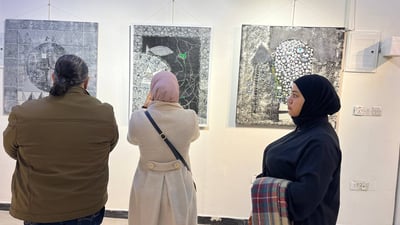 هذا مكان ليس للهواة.. فنان من بابل يعرض “الكوابيس” في غاليري البصرة (صور)