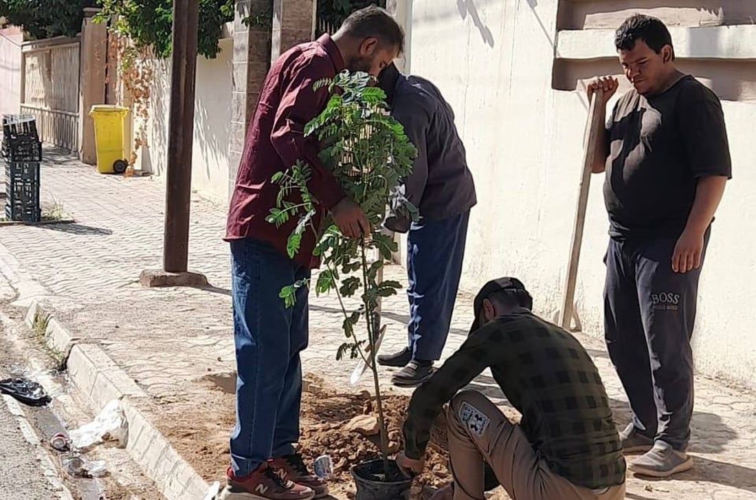 داقوق: حملة زراعة بدأت من “الثقلين” وحي الموظفين ولن تتوقف (صور)