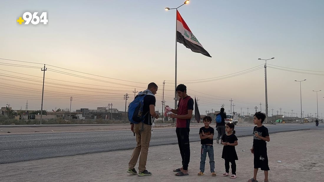 “لم أشاهد كهذا في حياتي”.. رحالة تشيكي يرافق الماشين من الفاو إلى كربلاء (فيديو)