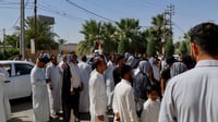 تظاهرة لأهالي غماس: زيادة ساعات التجهيز أو إغلاق الدوا