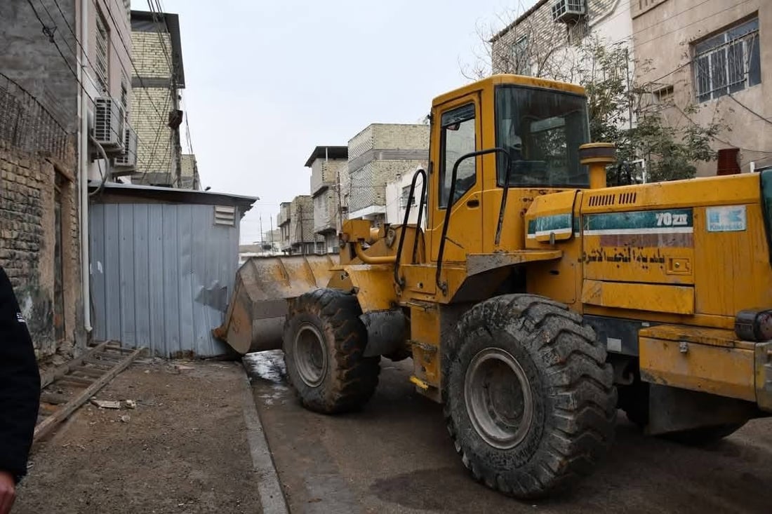 حمامات ومطابخ على أرصفة النجف…حملة كبرى لإزالة التجاوز في الجديدات (صور)