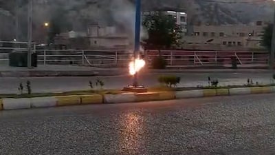 كێبڵی روناككەرەوەكان رزیون و عامودەكانیش كارەبایان كەوتووەتەسەر