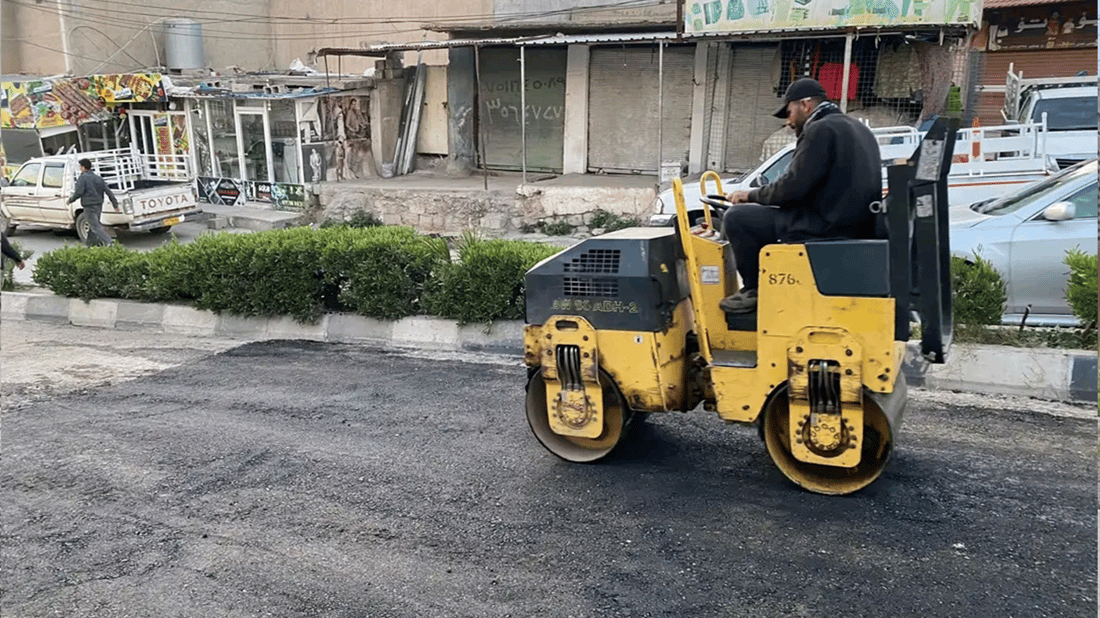 حکومەت بە هاوکاری کۆمپانیایەک  چاڵوچۆڵی شەقامێک پڕ دەکاتەوە