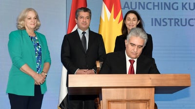 طلب اللجوء في كردستان ينتظر تعليمات جديدة.. أربيل وقعت بحضور السفيرة