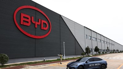 BYD  و کۆکا کۆلا کێشەی گەورەیان بۆ دروست بووە
