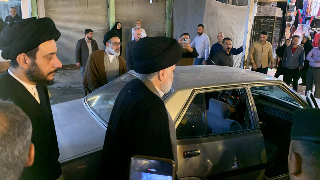 Muqtada Al-Sadr visits Grand Ayatollah Ali al-Sistani