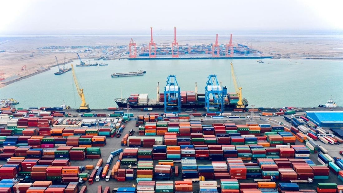 موانئ العراق: “أم قصر” خال من السفن وضريبة النقل ارتفعت 60%