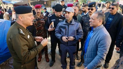 “ممنوع بيع الطيور قرب ثورة العشرين”.. الوائلي بعد جولة في النجف القديمة (صور)