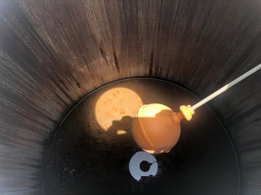 نظفوها فوراً أو استبدلوها.. السليمانية تجدد التحذير من خطر خزانات الماء الصدئة