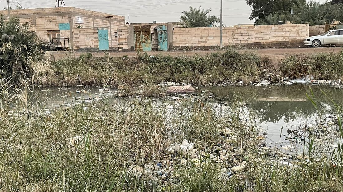 آخر صُناع القوارب شرق البصرة.. محبو الجولات النهرية يبقون صنعتنا على قيد الحياة