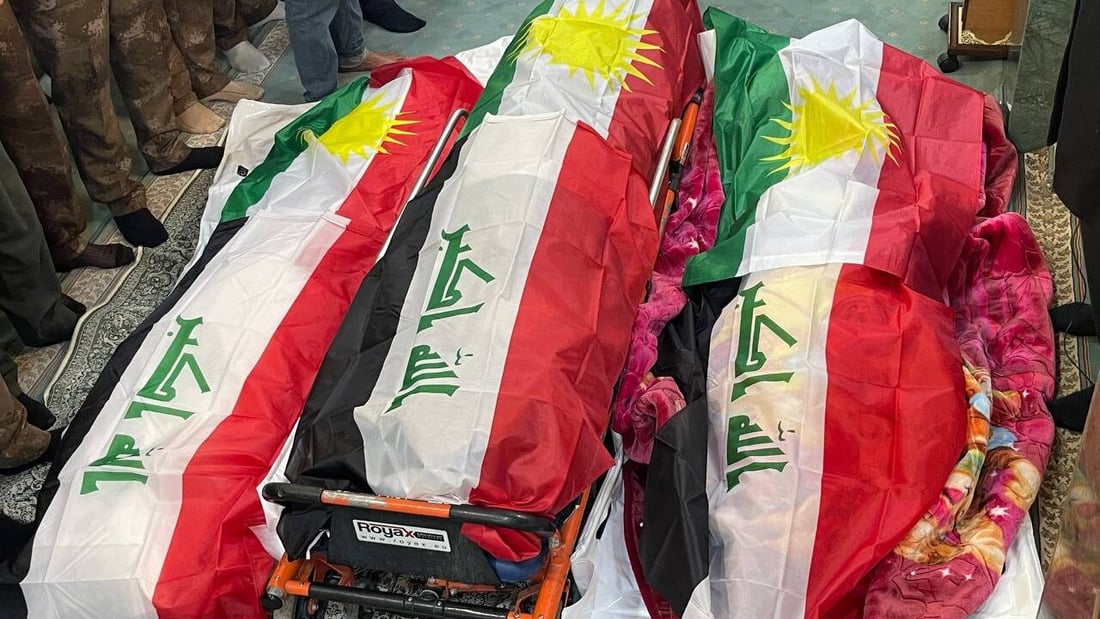 صور: وصول جثامين الخبراء الـ 3 إلى مسجد سامي گردي وسط أربيل