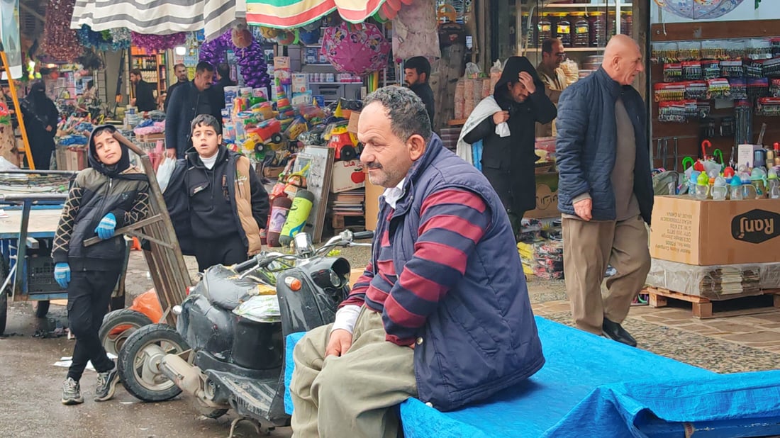 مام ئەیوب 31 ساڵە بە عارەبانە بژێوی ژیانی خێزانەکەی دابین دەکات