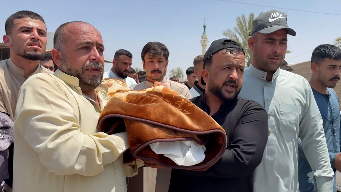 عنصر أمن يقتل طفلاً أثناء سفرة العيد.. ابن عمه يحمل الجثة ويروي لـ964 القصة