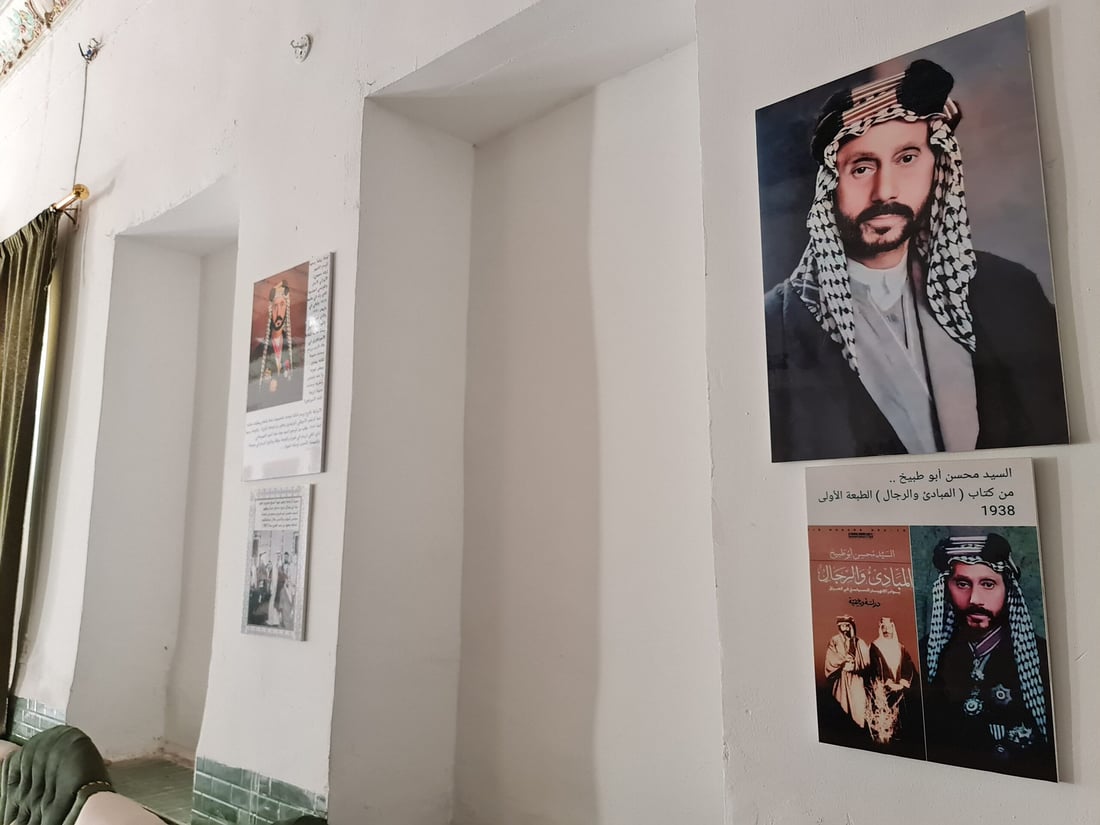اشتبك مع المعممين والإنكليز.. سيدات غماس تطبع الحناء على مضيف أبو طبيخ