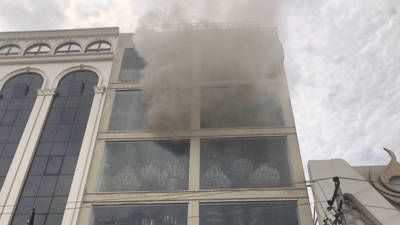 ئاگر لە باڵەخانەیەک کەوتەوە