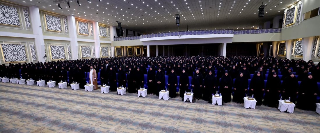 الحكيم يجتمع بنساء تيار الحكمة ويدعو لتقديم نموذج ناجح للمرأة وفق منطق المضاعفة